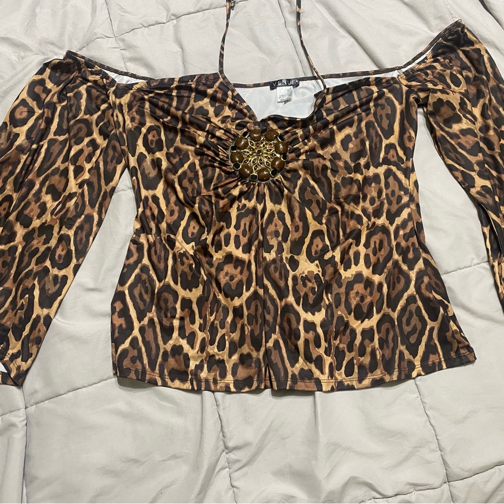 SHEIN Brown Leopard Print Off-Shoulder Blouse